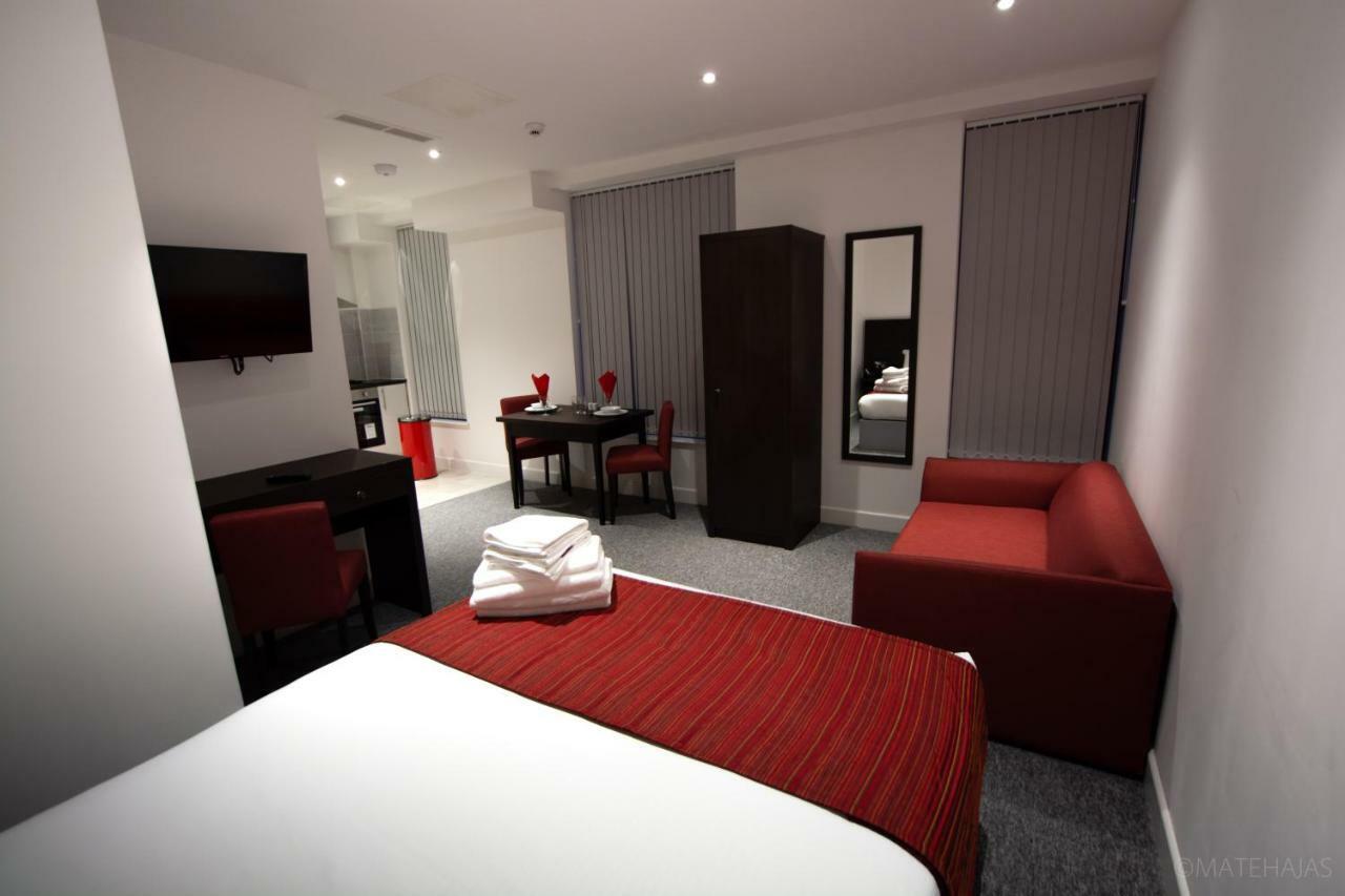 הית'רו Somerville Apartments London Heathrow מראה חיצוני תמונה